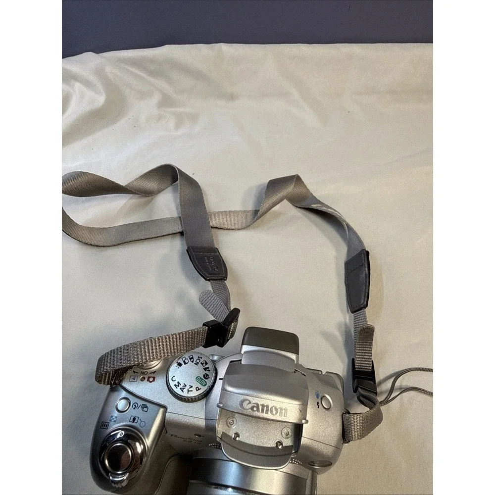 Canon PowerShot S2 IS 5.0MP Digital Camera - Silver As-Is W/cap & Strap